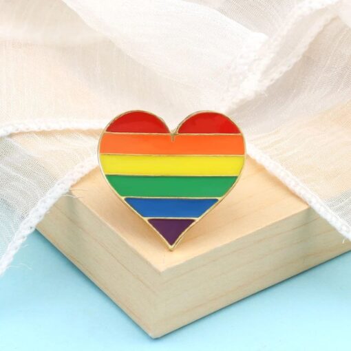Pin Coração Pride Orgulho LGBT+