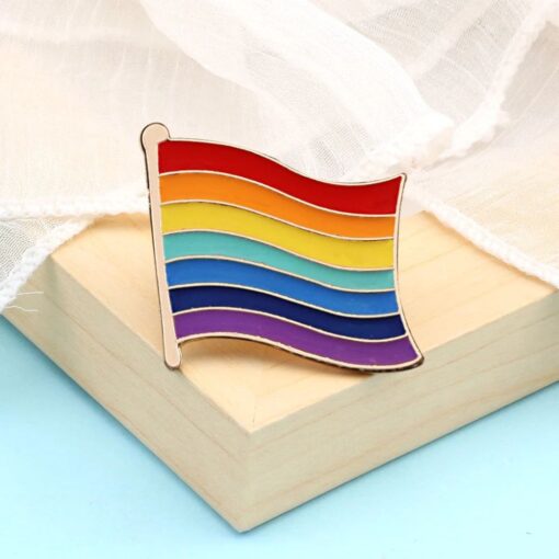 Pin Bandeira Pride Orgulho LGBT+
